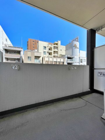 リシュドール鶴舞公園のバルコニー