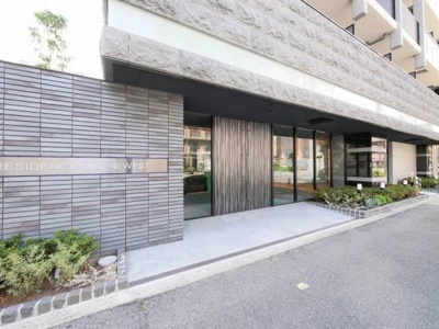 【エントランス】 | S-RESIDENCE三国WEST | 落ち着いたエントランスです