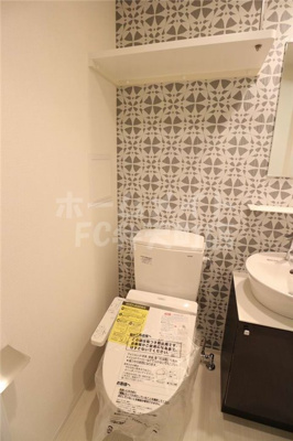 【トイレ】 | エスリード弁天町ベイコート | シンプルで使いやすいトイレです