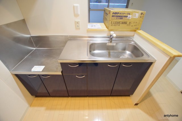 サンプレイス　仲介手数料無料のキッチン