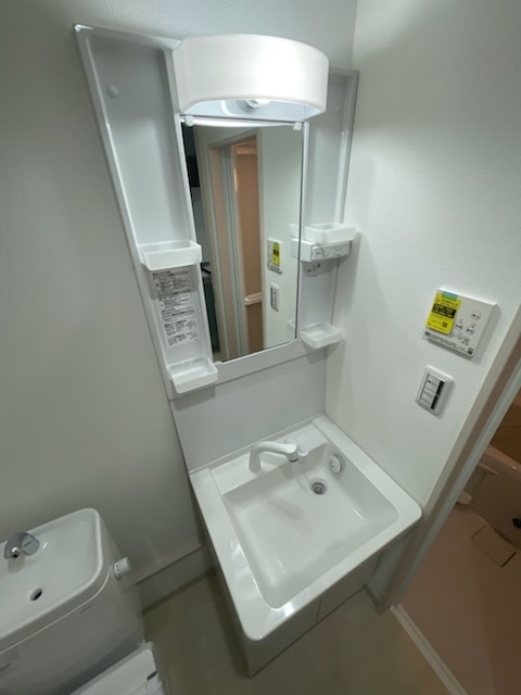 ブリーズ東船橋の独立洗面台