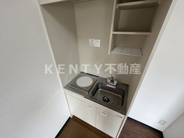 【キッチン】 | ＮＵ　ＴＥＲＲＡＣＥ鵜の木 | コンパクトなキッチンで掃除もラクラク