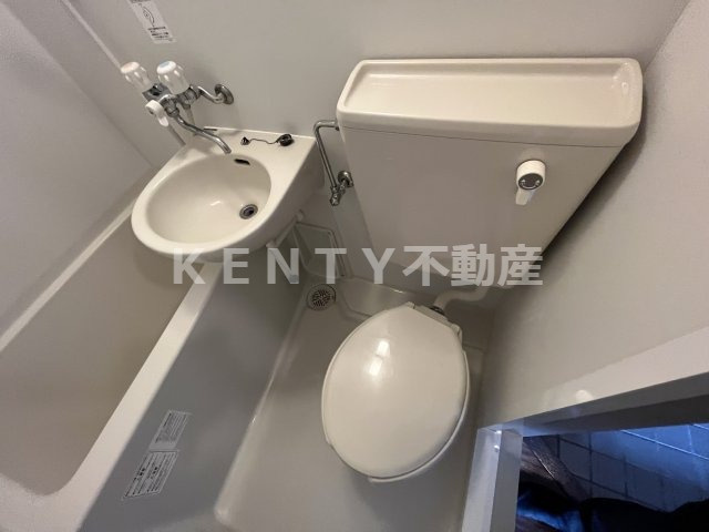 【トイレ】 | ＮＵ　ＴＥＲＲＡＣＥ鵜の木 | 清潔感のあるトイレです