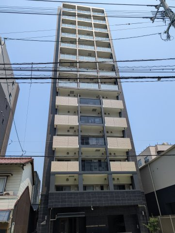 LIVE CASA県庁前の外観