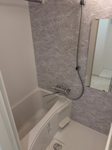 LIVE CASA県庁前の浴室