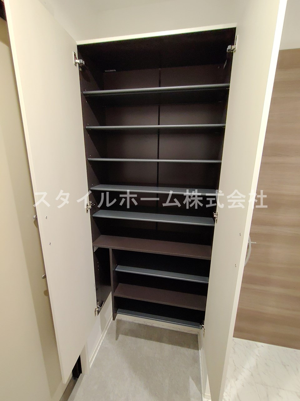 グランヴェール柱の収納