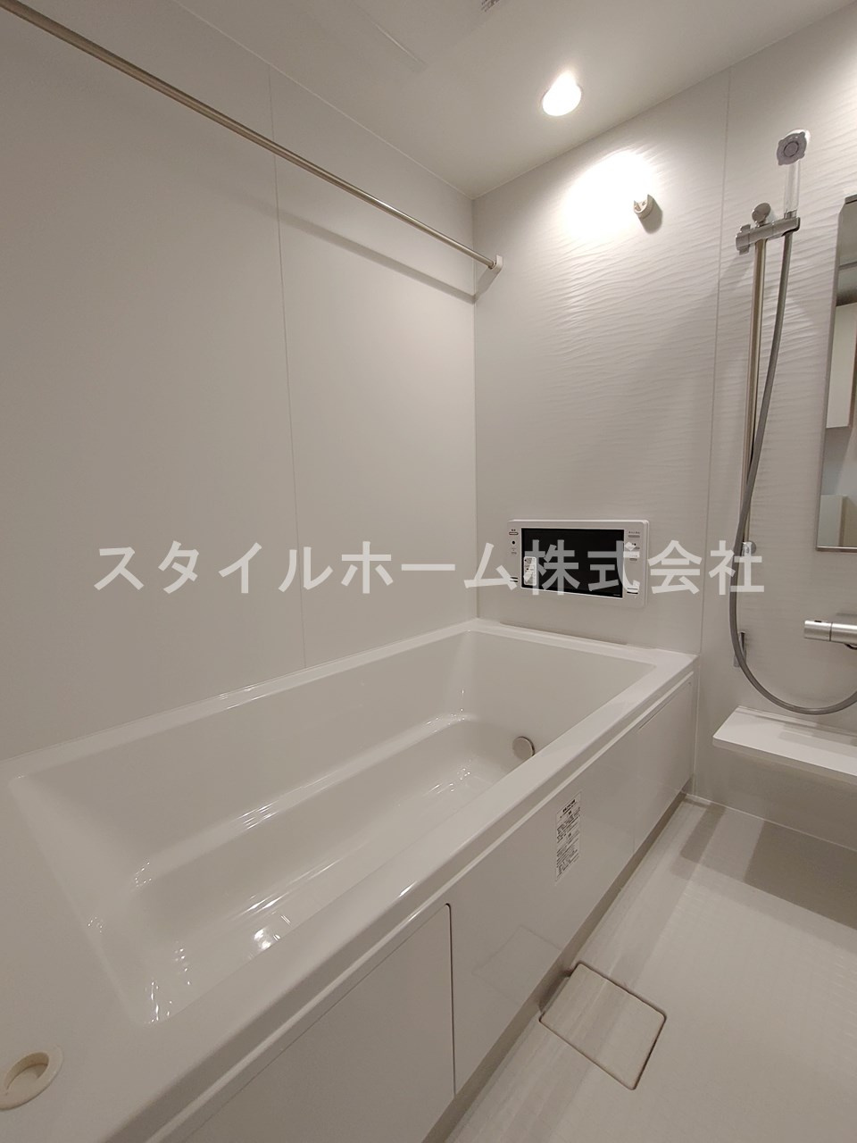 グランヴェール柱の浴室