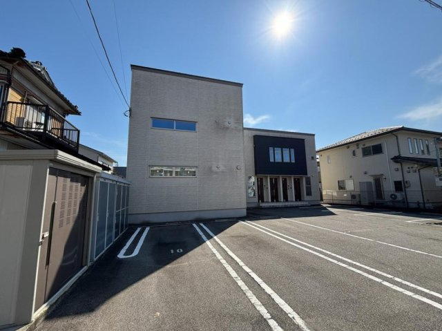 富山市藤木　一棟売アパートの外観