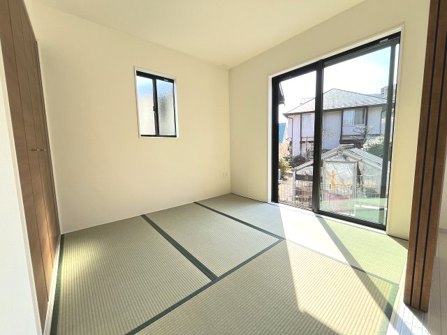 【内装】 | 福岡市城南区友丘4丁目1期　1号棟（全3棟）【仲介手数料無料・0円】 | 施工例。施工例は完成時と異なる場合があります。