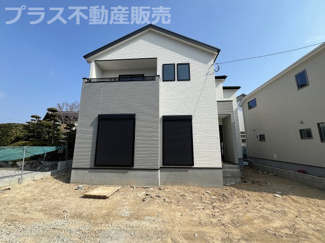 【外観】 | 現地写真。同じ物件を見るなら、プラス不動産販売にお任せ下さい。