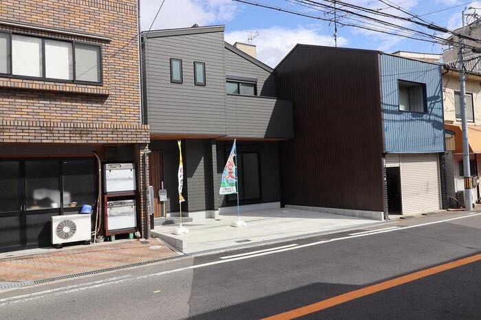 高柳栄町　新築一戸建ての前面道路含む現地写真|■物件内覧・資金計画相談・住宅ローン相談、リフォーム相談、お問合せ受付中■
※当日・翌日のご内覧、ご相談はお電話でのお問合せがスムーズです！