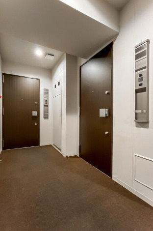 リビオ人形町日本橋浜町グリーンテラスの玄関