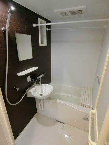 ヴィラージュの浴室