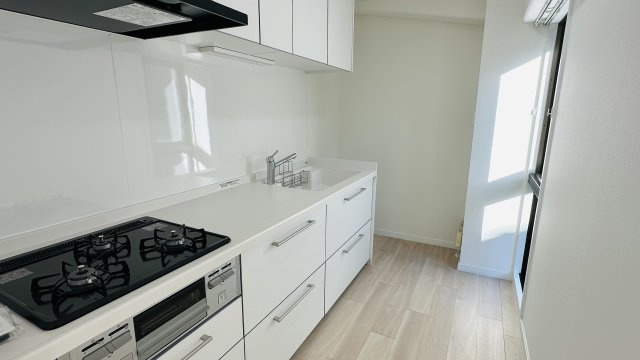 【動画付き】軽井沢 フルリフォーム済 中古マンションのキッチン