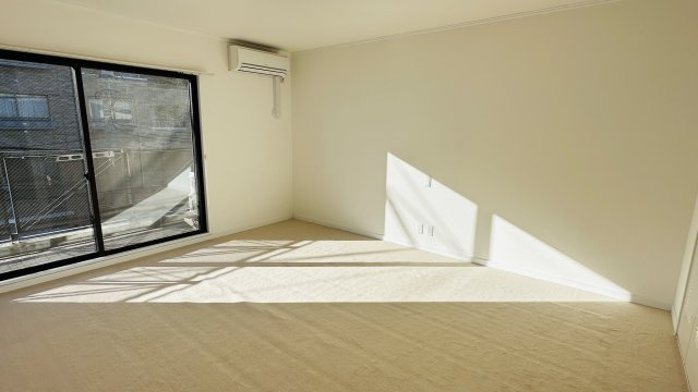 【動画付き】軽井沢 フルリフォーム済 中古マンションの洋室