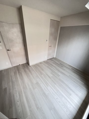 大阪市都島区内代町１丁目の賃貸マンションの洋室