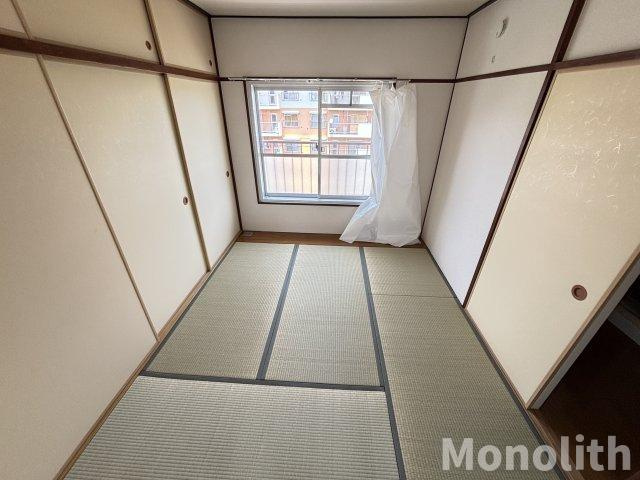 鶴山台21号棟の和室
