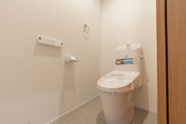 大津市梅林2丁目　新築戸建のトイレ