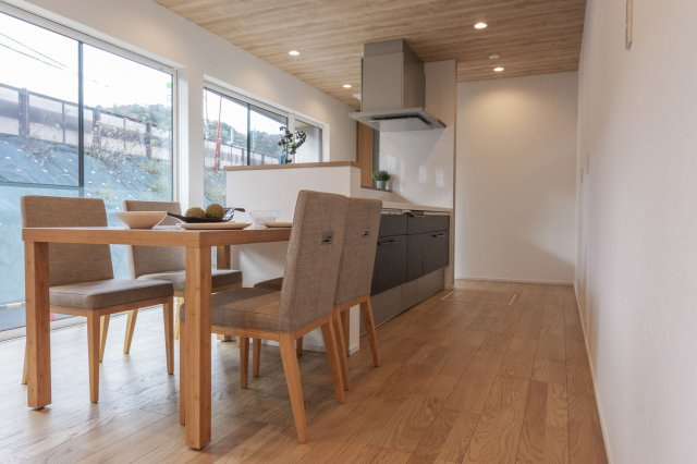 大津市梅林2丁目　新築戸建