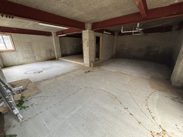 中古戸建　上高井郡小布施町小布施のその他|地下室です