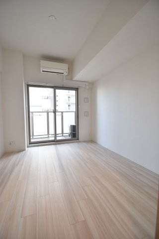 大阪市都島区東野田町１丁目の賃貸マンションの居間・リビング