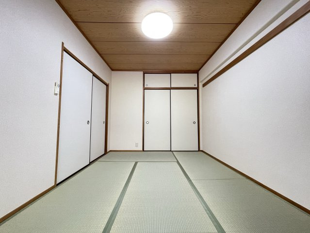 サーパス西陵・楠館の和室