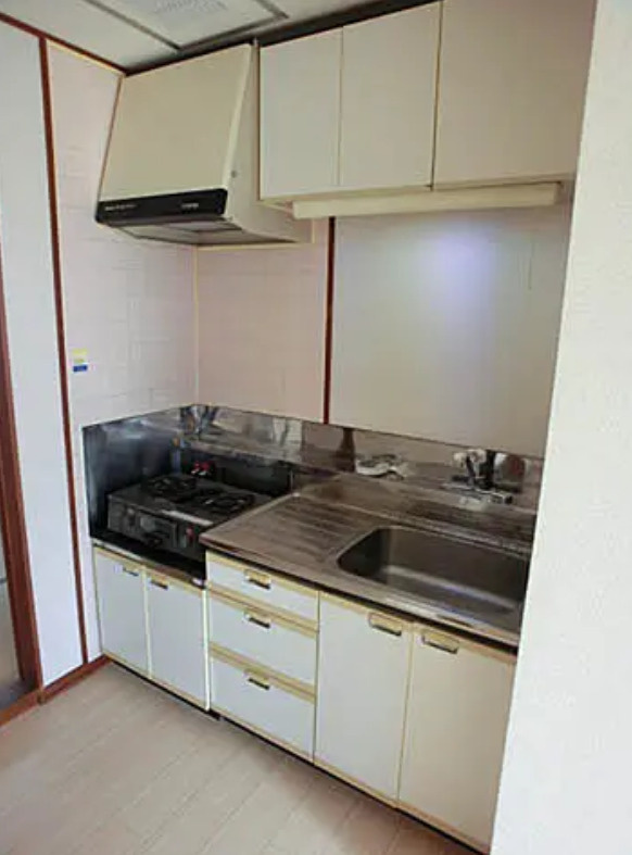 札幌市豊平区西岡二条４丁目　一棟収益マンションのキッチン