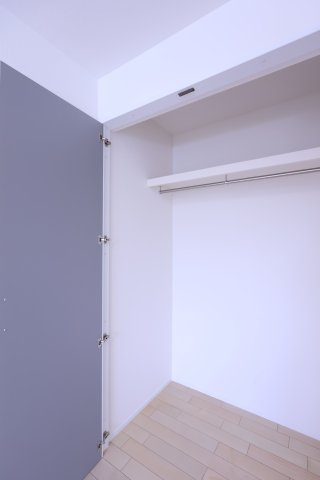 ストーンヒルズ南栄町（メゾネット）の収納