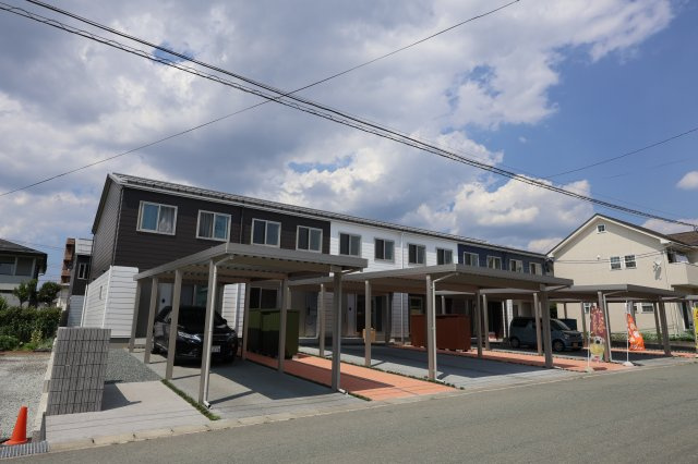 ストーンヒルズ南栄町（メゾネット）の外観