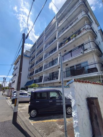 秀和川口青木町レジデンスの外観