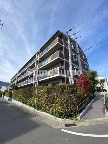 ライゼックス甲陽園の外観