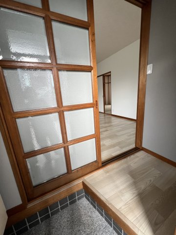 アーバンハイツ中道の玄関