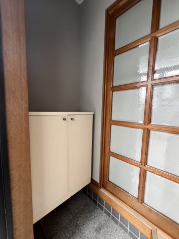 アーバンハイツ中道の玄関