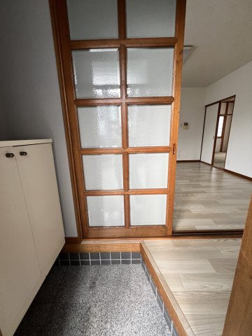 アーバンハイツ中道の玄関