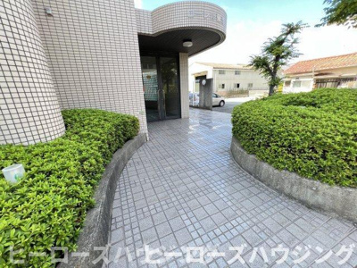 【エントランス】 | ローレル蛍池 | ※2025年7月上旬撮影！