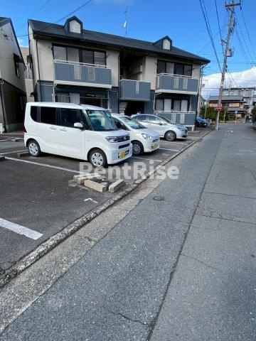 メゾンフレンド Ａの駐車場