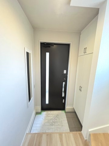 【玄関】 | 春日市千歳町2丁目2期　1号棟（全1棟）【仲介手数料無料・0円】 | 現地写真。