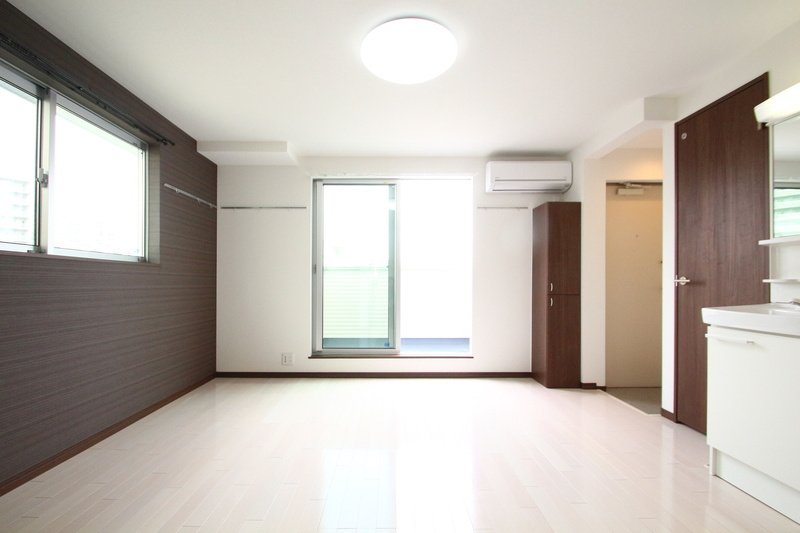 板橋区稲荷台のアパートの居間・リビング