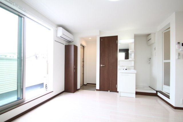 板橋区稲荷台のアパートの居間・リビング