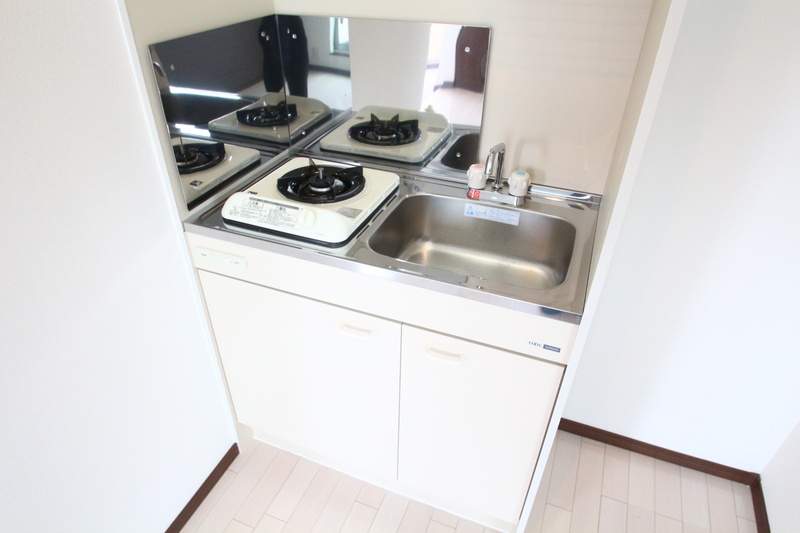 板橋区稲荷台のアパートのキッチン