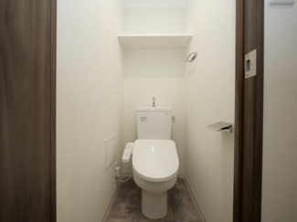 【トイレ】 | プレサンスOSAKA姫里ヴィオン | シンプルで使いやすいトイレです