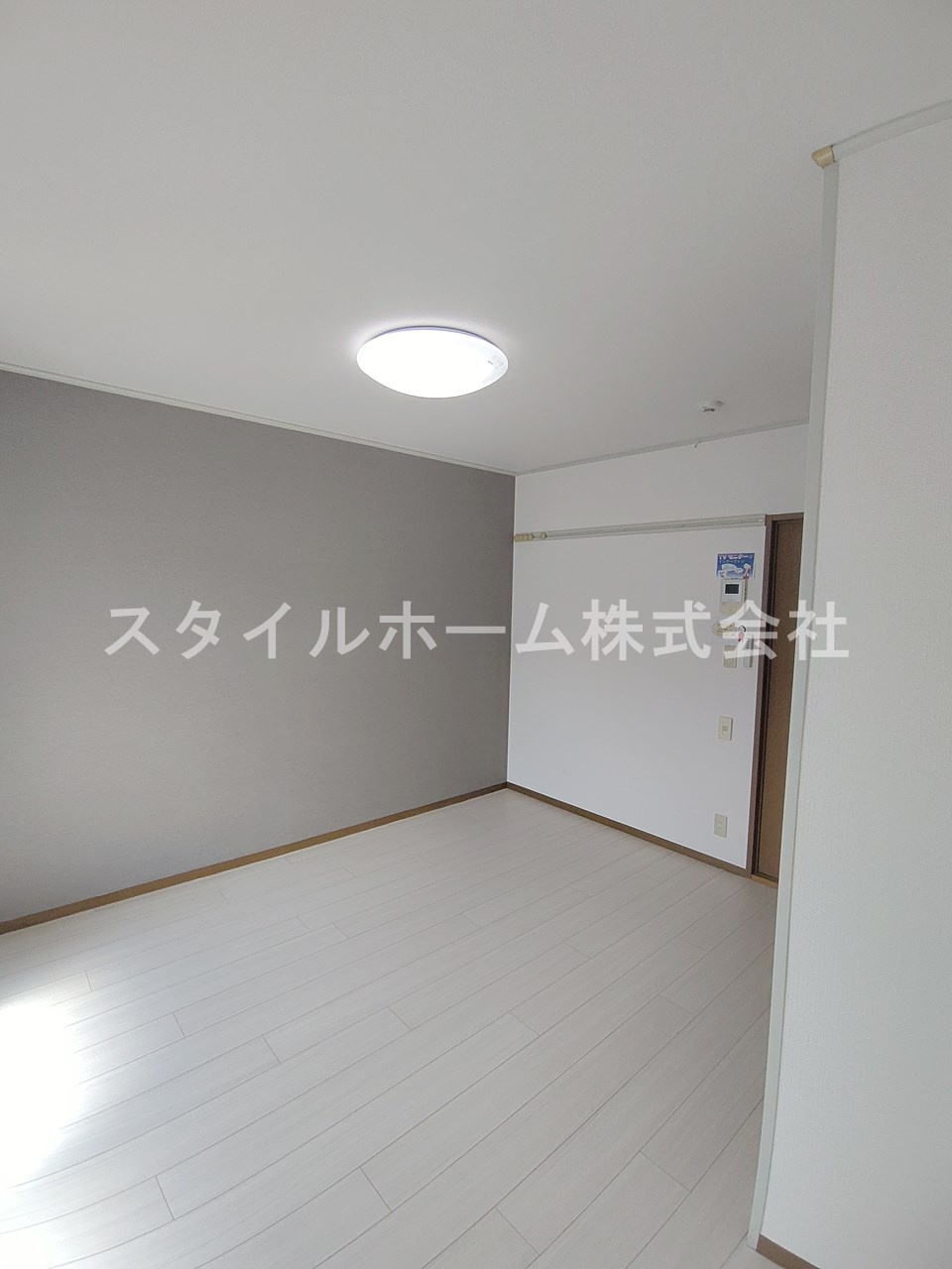 セジュール宮腰の洋室