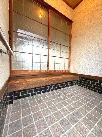 和歌山市中島戸建の玄関