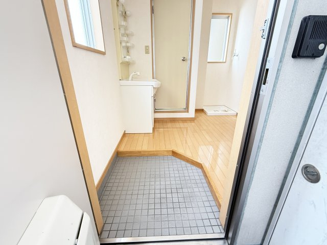 マンションつくし野の玄関