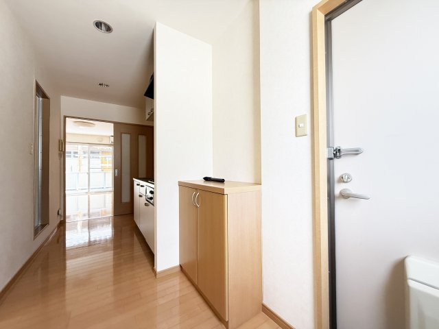 マンションつくし野の玄関