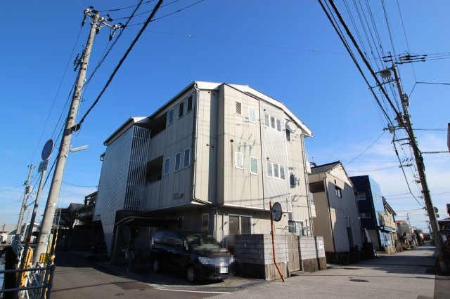 マンションつくし野の外観