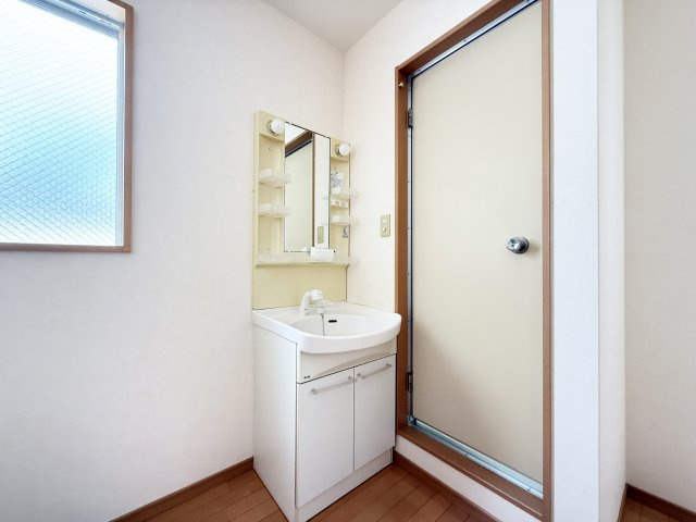 マンションつくし野の独立洗面台