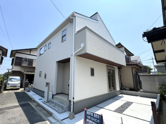 三郷市戸ケ崎３丁目新築戸建【戸ヶ崎小学校：5分】の外観|完成済み内覧可能です！！