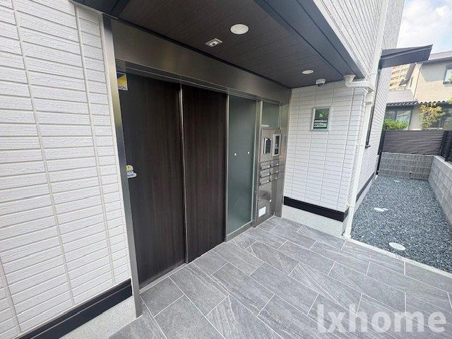 クラシスト千里丘上のエントランス|ゆとりのあるエントランスです