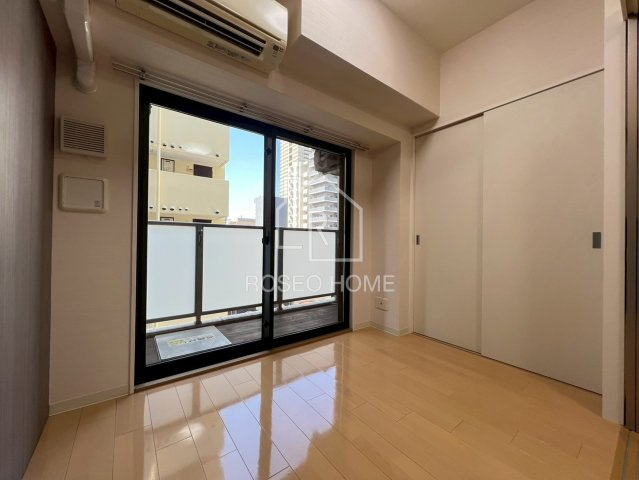 グランプラス谷町の洋室